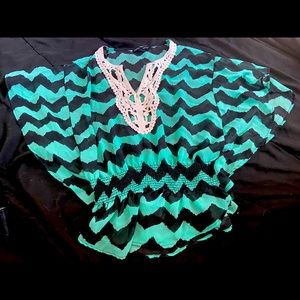 Supper cute dressy top.